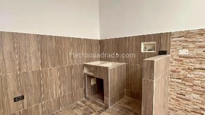 Casa de 5 alcobas en venta en Edificio La Gran Manzana, Girardot, 156 m² · foto 16 de 20