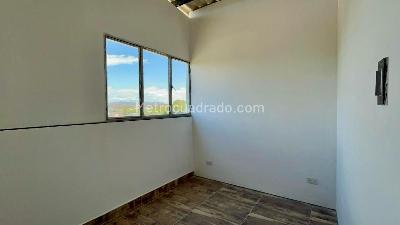 Casa de 5 alcobas en venta en Edificio La Gran Manzana, Girardot, 156 m² · foto 18 de 20