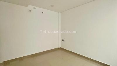 Casa de 5 alcobas en venta en Edificio La Gran Manzana, Girardot, 156 m² · foto 9 de 20