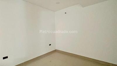 Casa de 5 alcobas en venta en Edificio La Gran Manzana, Girardot, 156 m² · foto 12 de 20