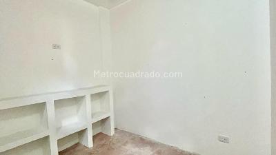 Casa de 4 alcobas en venta en Portachuelo, Girardot, 156 m² · foto 16 de 20