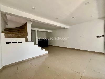 Casa de 4 alcobas en venta en Portachuelo, Girardot, 156 m² · foto 3 de 20