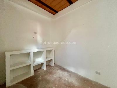 Casa de 4 alcobas en venta en Portachuelo, Girardot, 156 m² · foto 8 de 20