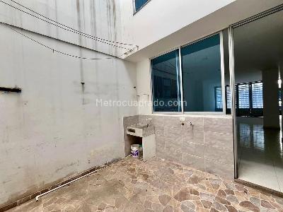Casa de 4 alcobas en venta en Santa Isabel, Girardot, 98 m² · foto 15 de 16