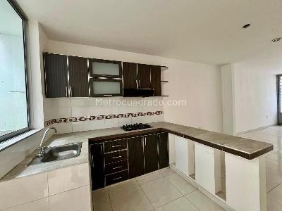 Casa de 4 alcobas en venta en Santa Isabel, Girardot, 98 m² · foto 4 de 16