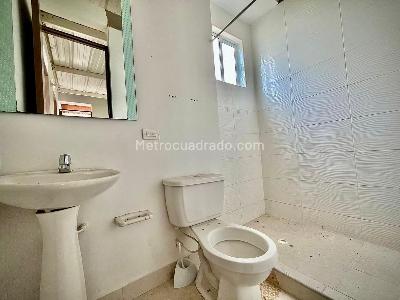 Casa de 3 alcobas en venta en Condominio Malaga, Girardot, 50 m² · foto 9 de 16