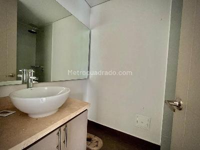 Apartamento de 2 alcobas en venta en Conjunto Residencial Eva Punta Arena, Girardot, 75 m² · foto 9 de 18