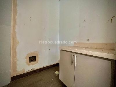 Apartamento de 2 alcobas en venta en Conjunto Residencial, Girardot, 78 m² · foto 11 de 18