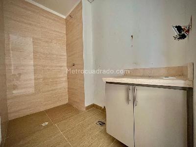 Apartamento de 2 alcobas en venta en Conjunto Residencial, Girardot, 78 m² · foto 17 de 18