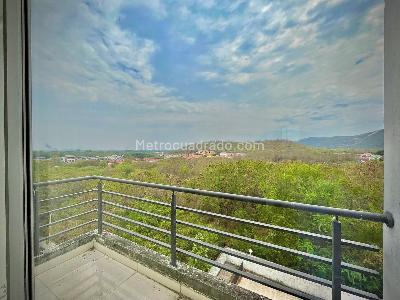 Apartamento de 4 alcobas en venta en Conjunto Residencial Eva Punta Arena, Girardot, 127 m² · foto 15 de 20