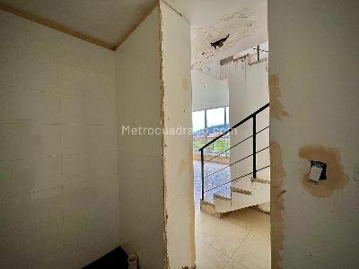 Apartamento de 3 alcobas en venta en Conjunto Residencial, Girardot, 97 m² · foto 12 de 20