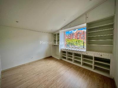 Apartamento de 2 alcobas en venta en Santa Barbara, Bogotá, 75 m² · foto 17 de 19