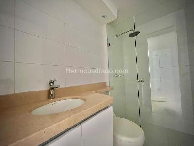 Apartamento de 2 alcobas en venta en Santa Barbara, Bogotá, 75 m² · foto 10 de 19