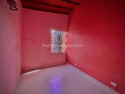 Apartamento de 3 alcobas en venta en Bombona Centro, Medellín, 52 m² · foto 6 de 17