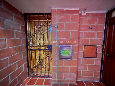Apartamento de 3 alcobas en venta en Bombona Centro, Medellín, 52 m² · foto 14 de 17