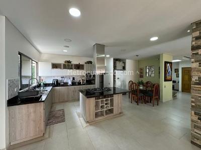 Apartamento en venta en El Poblado Santa Maria De Los Angeles, Medellín · foto 6 de 19