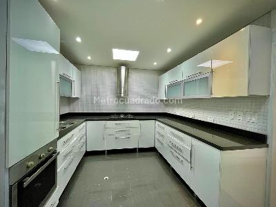 Apartamento de 3 alcobas en venta en Cali Normandia, Cali, 246 m² · foto 8 de 20