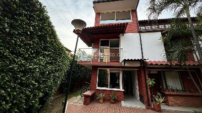 Casa de 5 alcobas en venta en Santa Anita, Cali, 84 m² · foto 4 de 14
