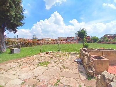 Casa de 4 alcobas en venta en La Trinidad Fonqueta, Chía · foto 19 de 20
