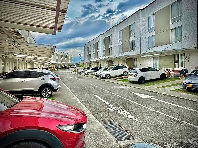 Casa de 3 alcobas en venta en Villas Del Bosque, Manizales, 91 m² · foto 12 de 18
