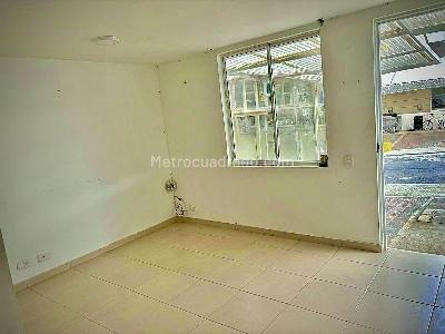 Casa de 3 alcobas en venta en Villas Del Bosque, Manizales, 91 m² · foto 4 de 18