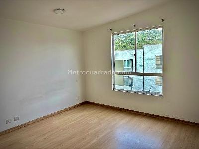 Casa de 3 alcobas en venta en Villas Del Bosque, Manizales, 91 m² · foto 8 de 18