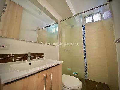 Apartamento de 3 alcobas en venta en Conjunto Residencial Mallorca, Ibagué, 80 m² · foto 2 de 15