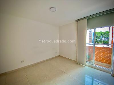 Apartamento de 3 alcobas en venta en Conjunto Residencial Mallorca, Ibagué, 80 m² · foto 8 de 15