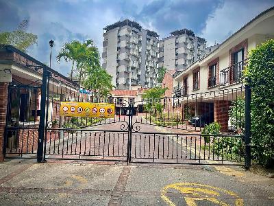 Casa de 5 alcobas en venta en Calambeo Conjunto Residencial Los Flamencos, Ibagué, 265 m² · foto 2 de 20
