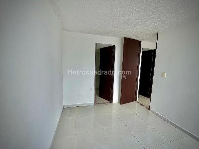 Apartamento de 3 alcobas en venta en Conjunto Residencial Torre De Los Rosales, Ibagué, 59 m² · foto 11 de 16