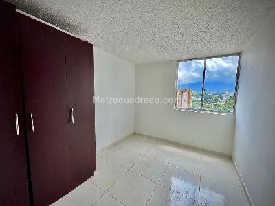 Apartamento de 3 alcobas en venta en Conjunto Residencial Torre De Los Rosales, Ibagué, 59 m² · foto 8 de 16
