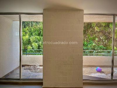 Apartamento de 3 alcobas en venta en Conjunto Residencial Calatay, Ibagué, 98 m² · foto 4 de 20