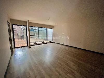 Casa de 5 alcobas en venta en La Esmeralda Teusaquillo, Bogotá, 300 m² · foto 7 de 20