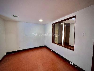 Casa de 5 alcobas en venta en Granada, Bogotá, 300 m² · foto 17 de 20