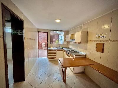 Casa de 5 alcobas en venta en Granada, Bogotá, 300 m² · foto 20 de 20