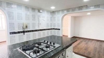 Apartamento de 3 alcobas en venta en Conjunto Residencial Los Cambulos, Bogotá, 130 m² · foto 4 de 8