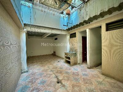 Casa de 3 alcobas en venta en La Merced, Cali, 264 m² · foto 13 de 18