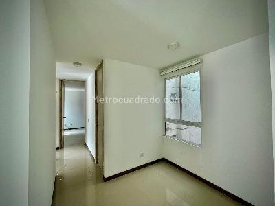 Apartamento de 3 alcobas en venta en Conjunto Residencial Moretti, Cali, 83 m² · foto 2 de 9