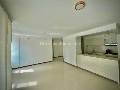Apartamento de 3 alcobas en venta en Conjunto Residencial Moretti, Cali, 83 m² · foto 5 de 9