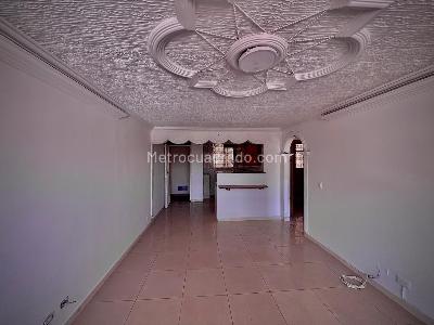 Apartamento de 2 alcobas en venta en Edificio Torre Bolivar, Medellín, 64 m² · foto 13 de 19