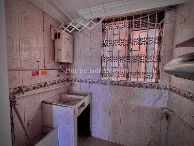 Apartamento de 2 alcobas en venta en Edificio Torre Bolivar, Medellín, 64 m² · foto 15 de 19