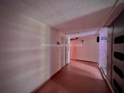 Apartamento de 2 alcobas en venta en Edificio Torre Bolivar, Medellín, 64 m² · foto 16 de 19