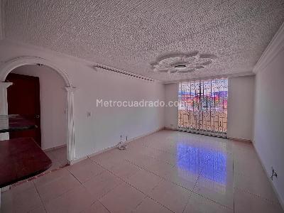 Apartamento de 2 alcobas en venta en Edificio Torre Bolivar, Medellín, 64 m² · foto 5 de 19