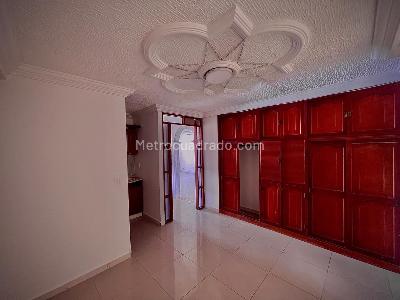 Apartamento de 2 alcobas en venta en Edificio Torre Bolivar, Medellín, 64 m² · foto 7 de 19