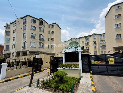 Apartamento de 3 alcobas en venta en Cañaveralejo Conjunto Residencial Antigua Ii, Cali, 75 m² · foto 2 de 13