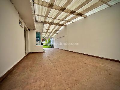 Casa de 5 alcobas en arriendo en Pontevedra, Bogotá, 281 m² · foto 15 de 20