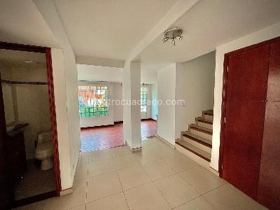 Casa de 5 alcobas en arriendo en Pontevedra, Bogotá, 281 m² · foto 16 de 20