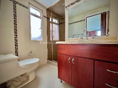 Casa de 5 alcobas en arriendo en Pontevedra, Bogotá, 281 m² · foto 17 de 20
