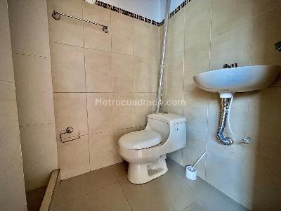 Casa de 5 alcobas en arriendo en Pontevedra, Bogotá, 281 m² · foto 19 de 20