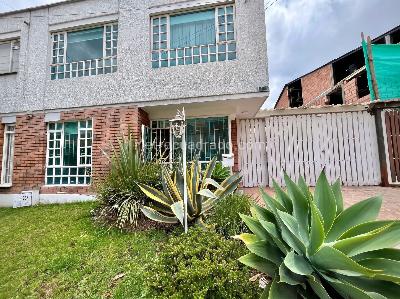 Casa de 5 alcobas en arriendo en Pontevedra, Bogotá, 281 m² · foto 4 de 20